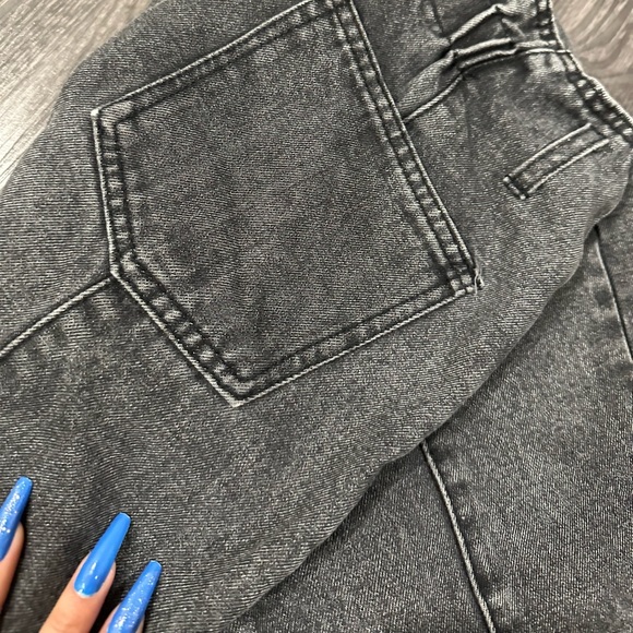 Women’s pants - Picture 2 of 4